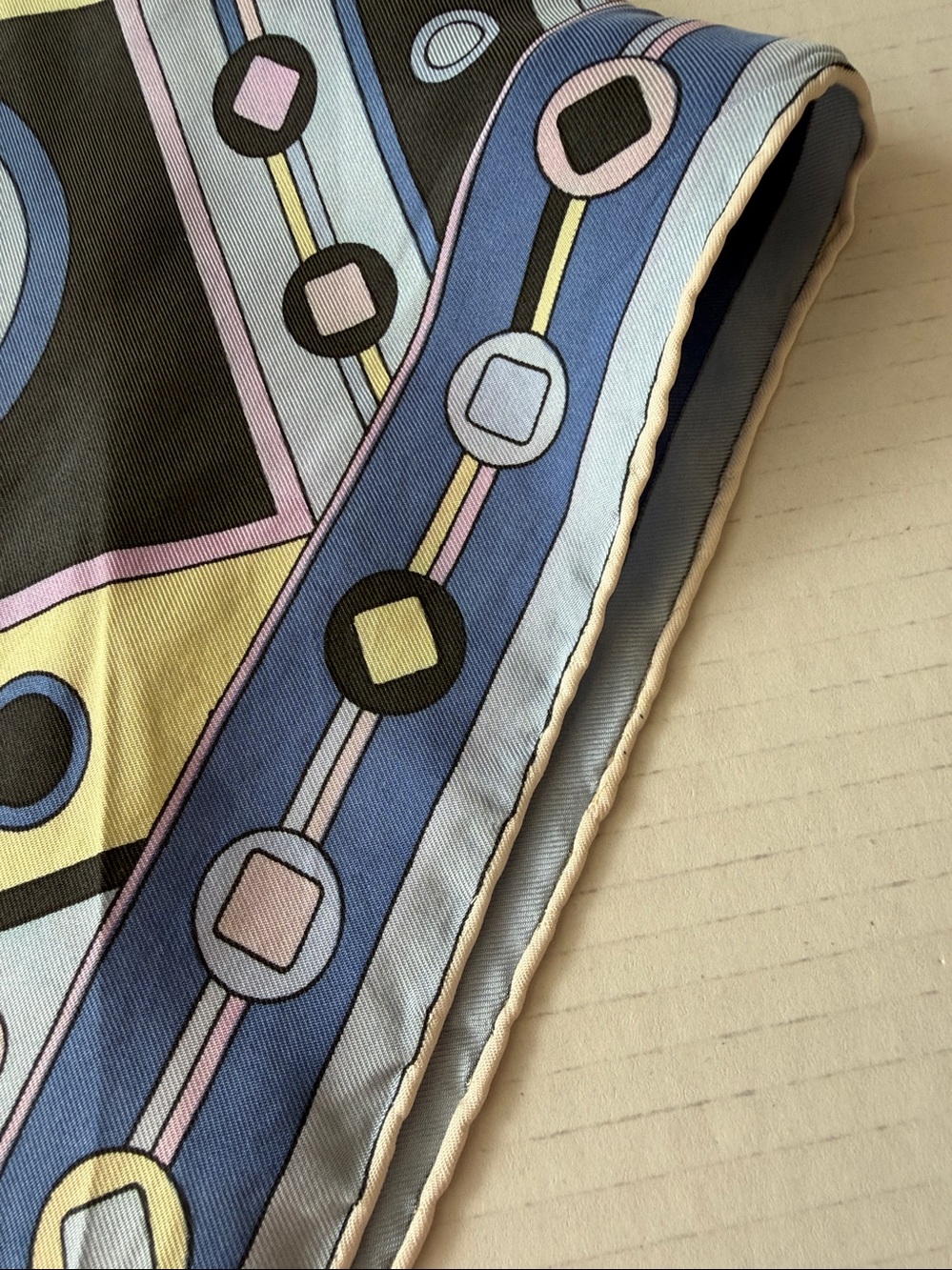 Emilio Pucci silk geometric scarf - Picture 8 of 8
